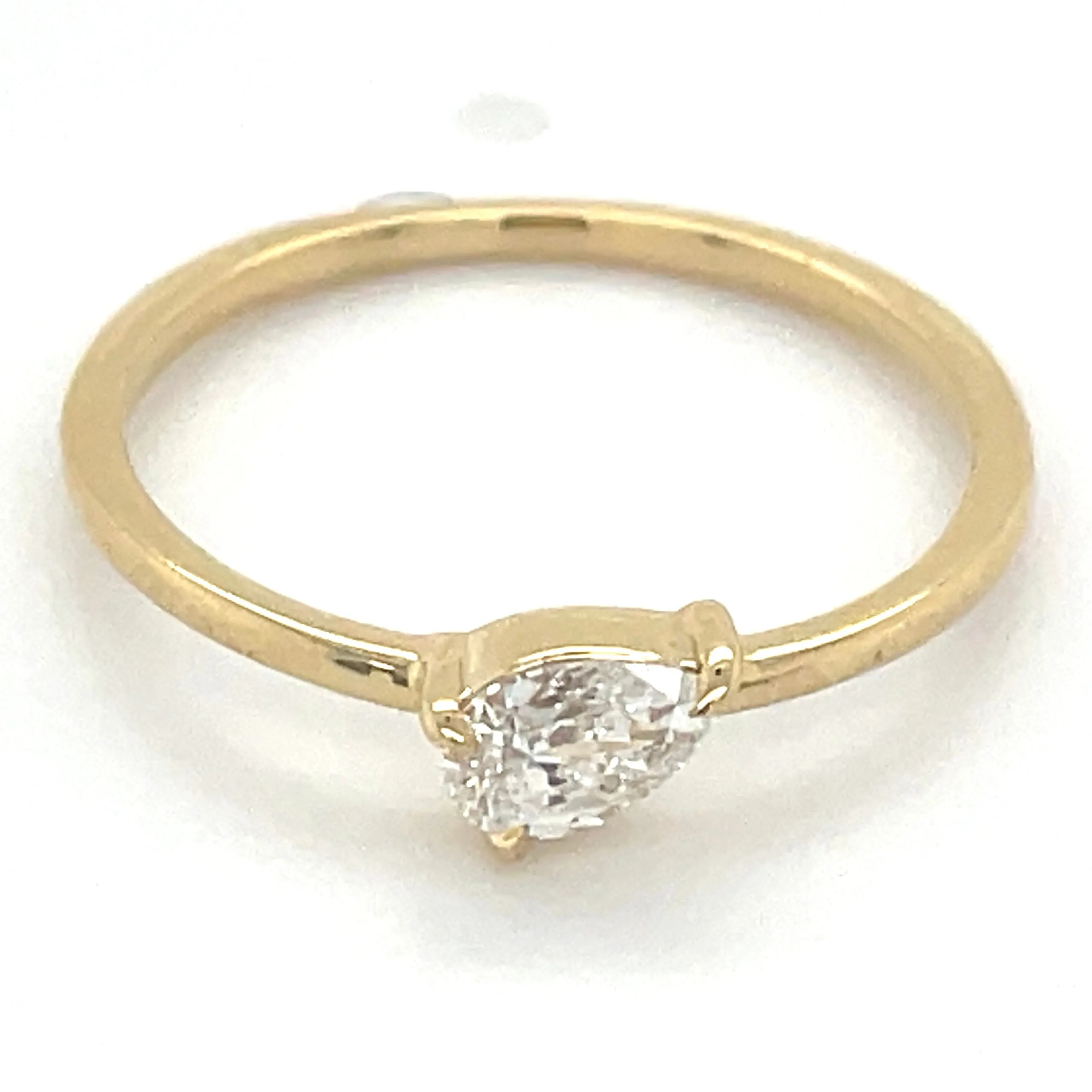 14ct Yellow Gold Laboratory Grown Pear Diamond Ring