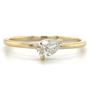 14ct Yellow Gold Laboratory Grown Pear Diamond Ring