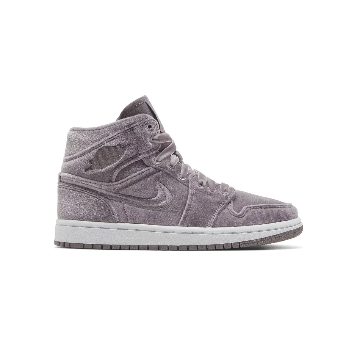 Air Jordan Women's 1 Mid SE