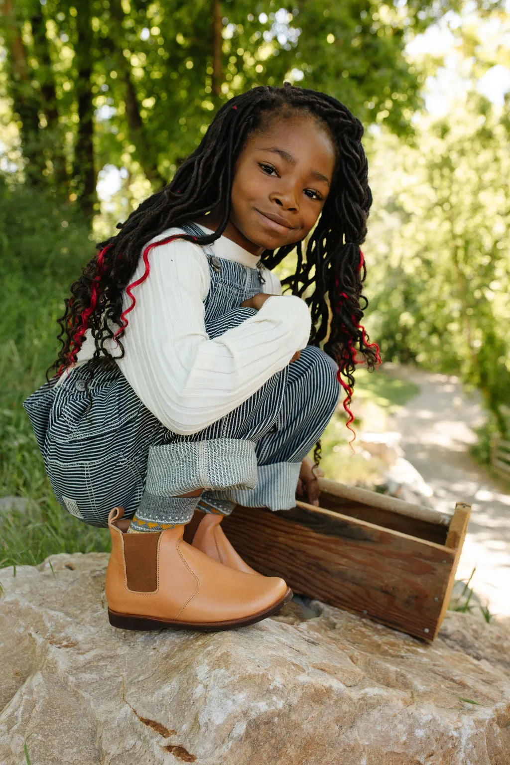 Cedar Viajero Chelsea Boot {Children's Leather Boots}