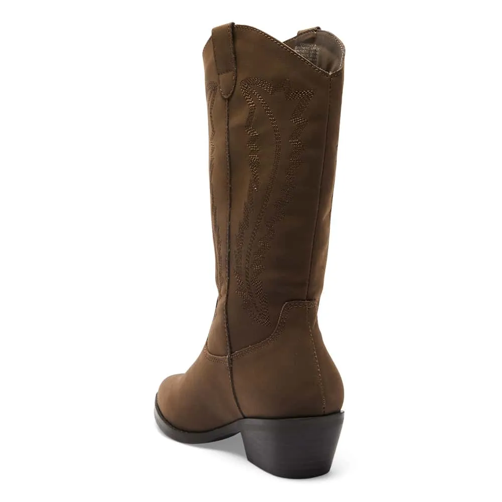 Cowboy Boot in Brown