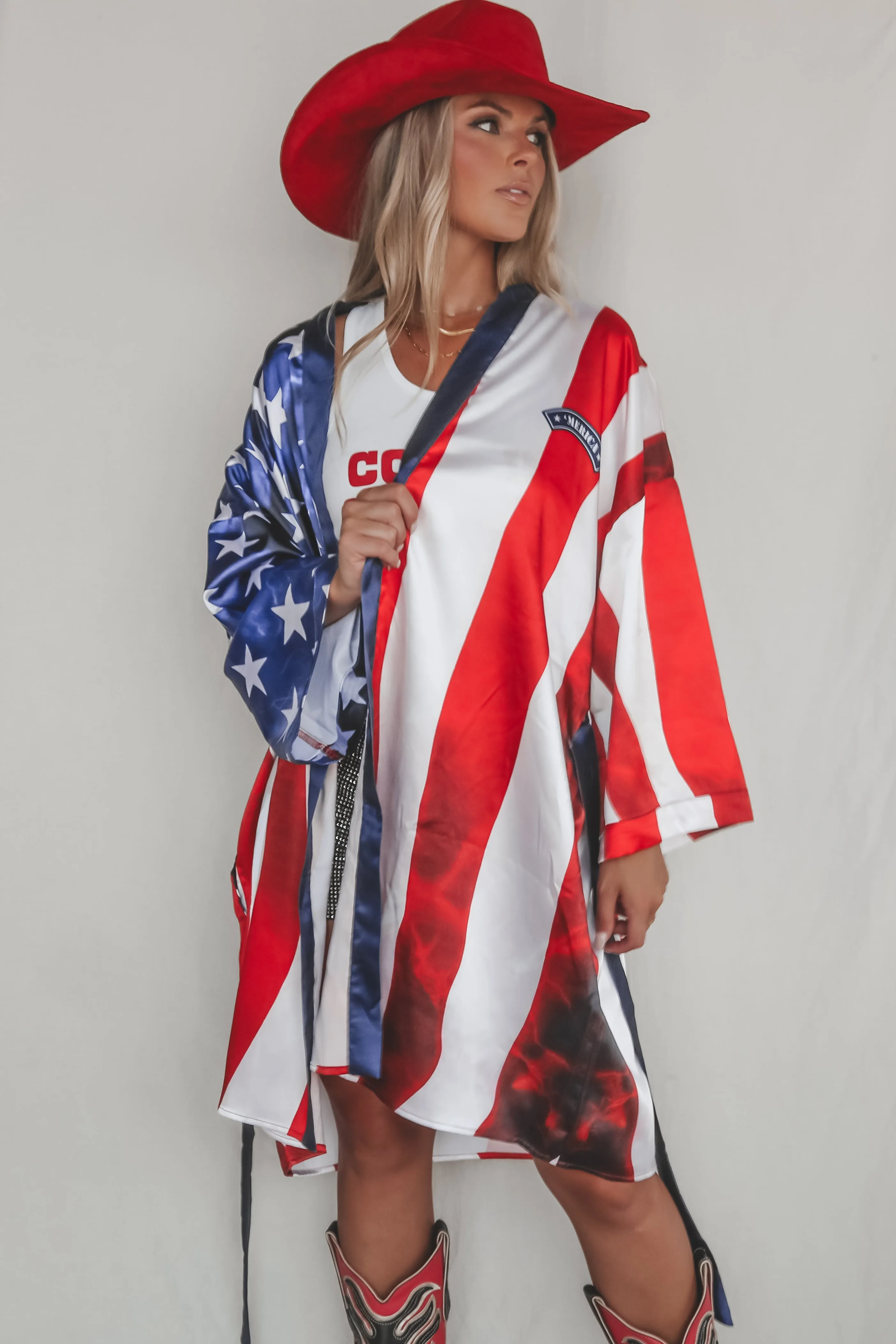 DEAL USA Bald Eagle Satin Kimono Robe