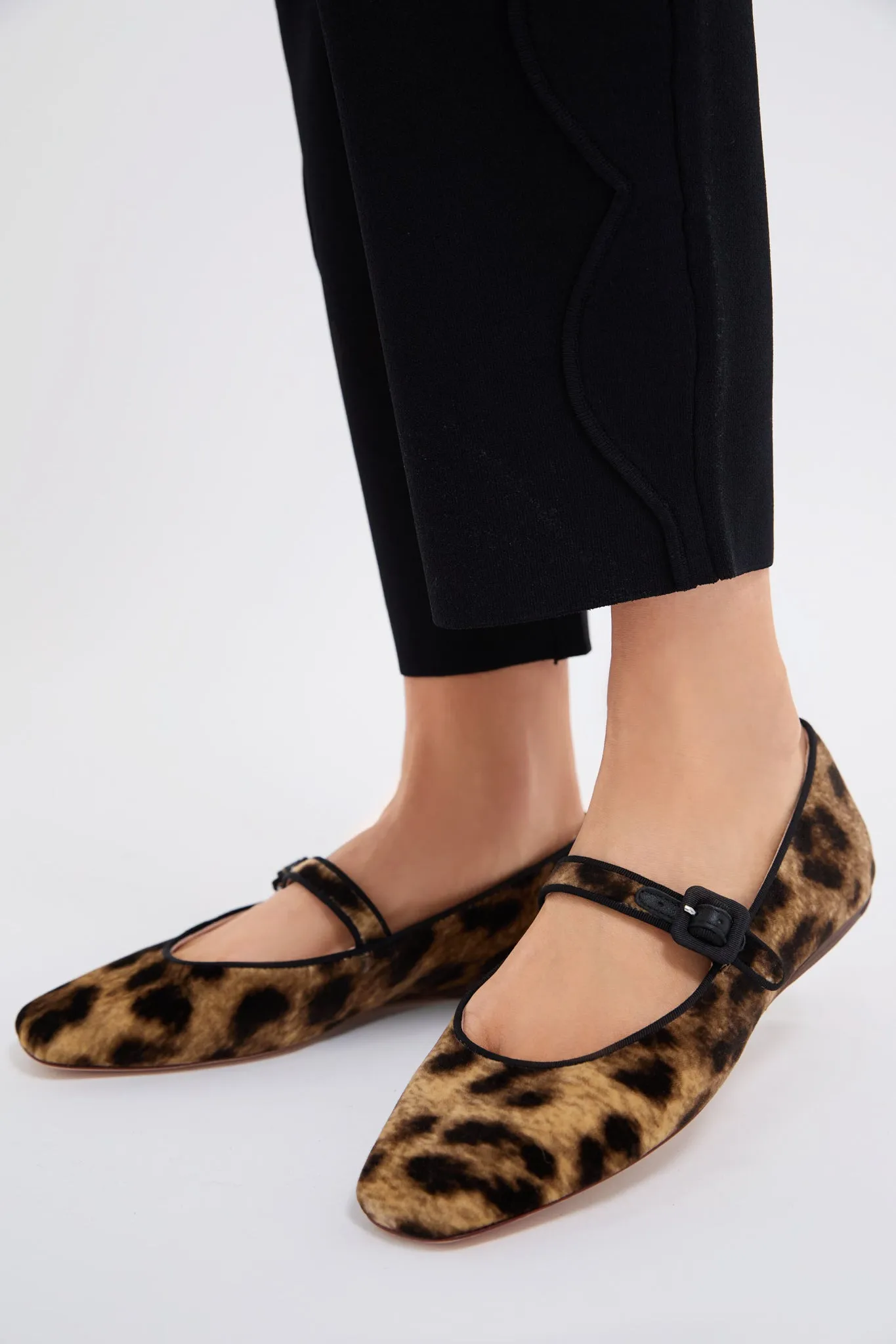 Leopard Printed Velvet Ginger Flats