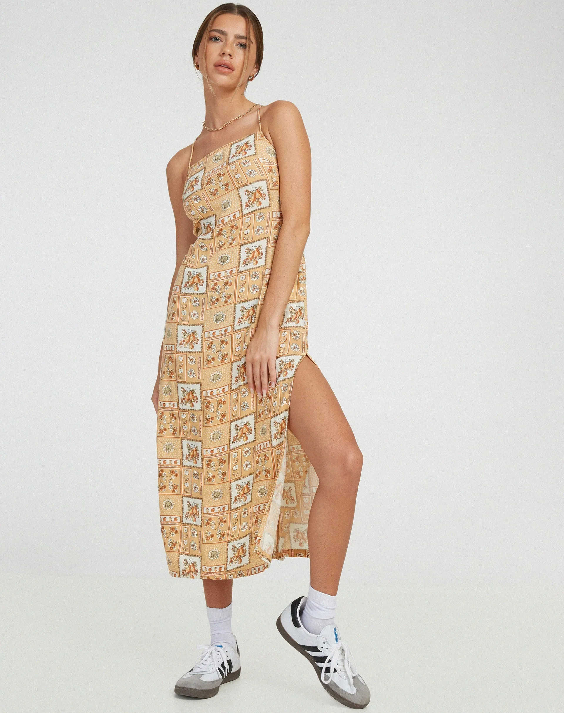 Nosita Midi Dress in Picnic Print Brown