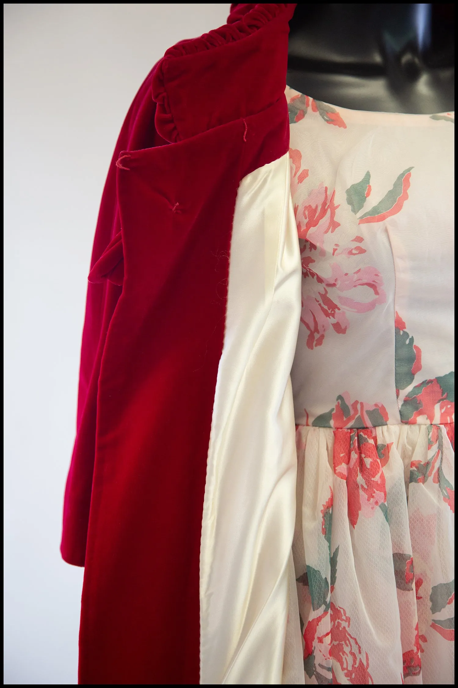 Vintage 1950s Red Velvet Evening Coat