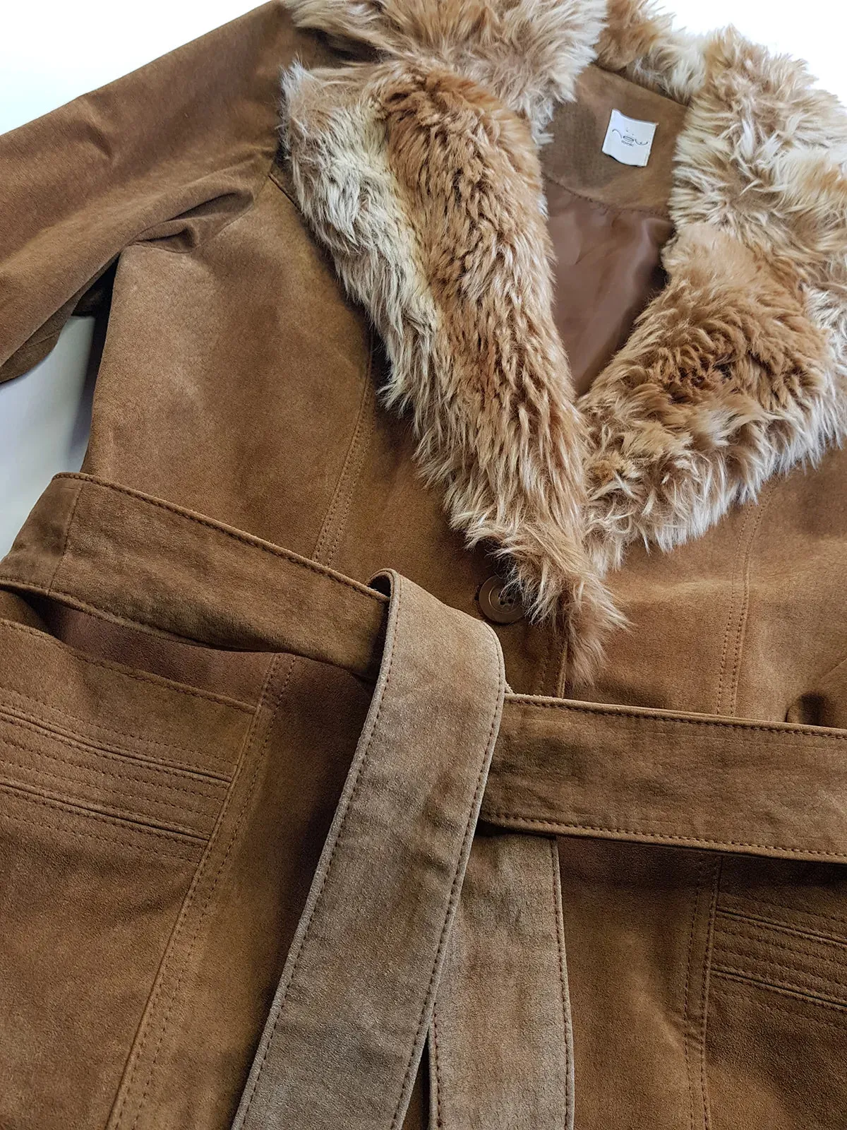 Vintage 2000s Perfect 100% Genuine Suede Jacket - Rich Tan - Tie Waist - Vegan Fur Collar